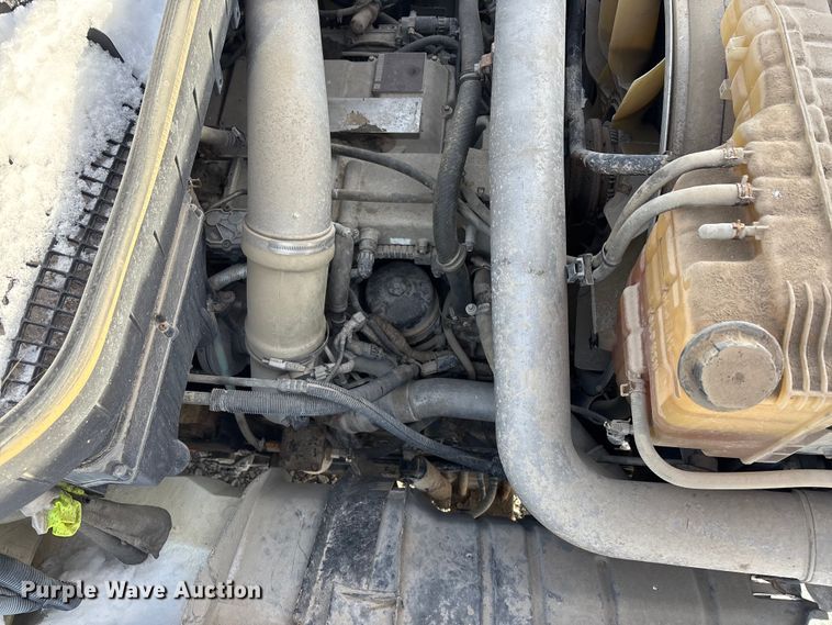 image for item EE4225 2012 International WorkStar 7600 Dump Truck