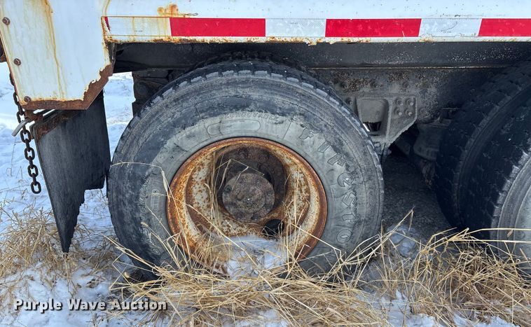 image for item EE4225 2012 International WorkStar 7600 Dump Truck