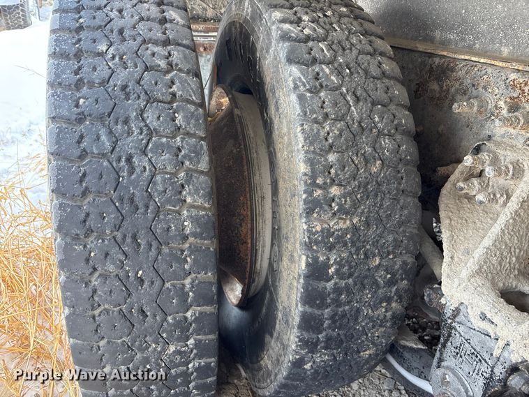 image for item EE4225 2012 International WorkStar 7600 Dump Truck