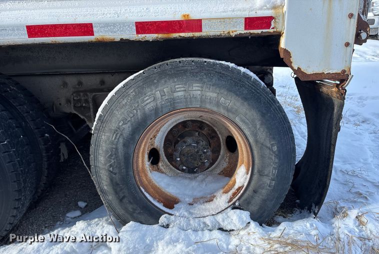 image for item EE4225 2012 International WorkStar 7600 Dump Truck