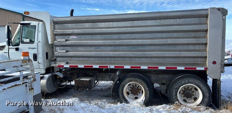 image for item EE4228 2014 International WorkStar 7600 dump truck