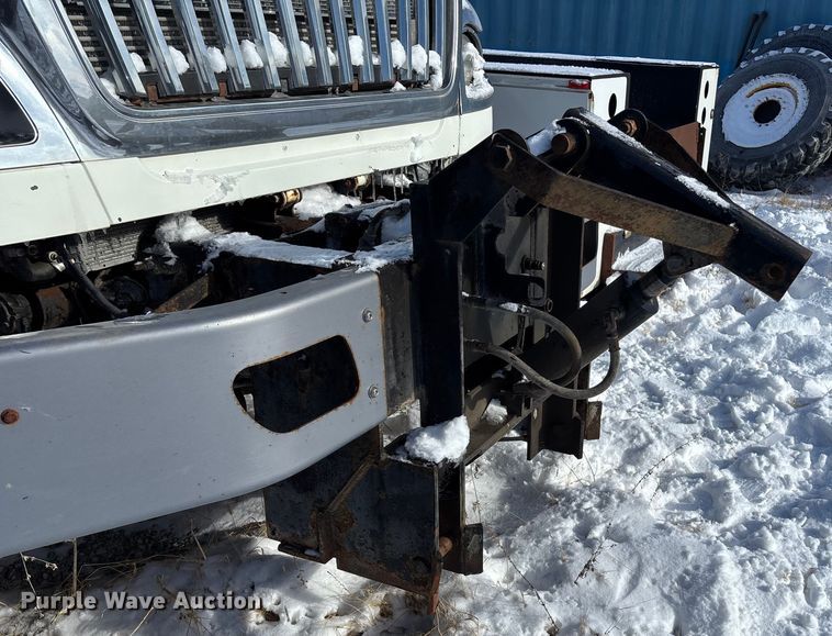 image for item EE4228 2014 International WorkStar 7600 dump truck