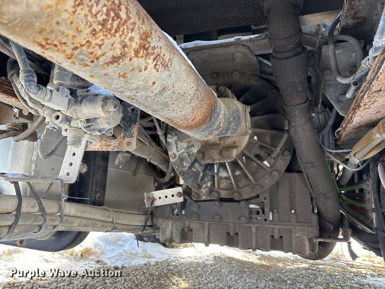 image for item EE4228 2014 International WorkStar 7600 dump truck