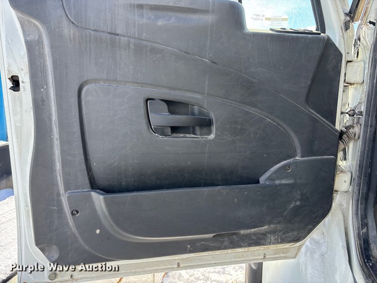 image for item EE4228 2014 International WorkStar 7600 dump truck