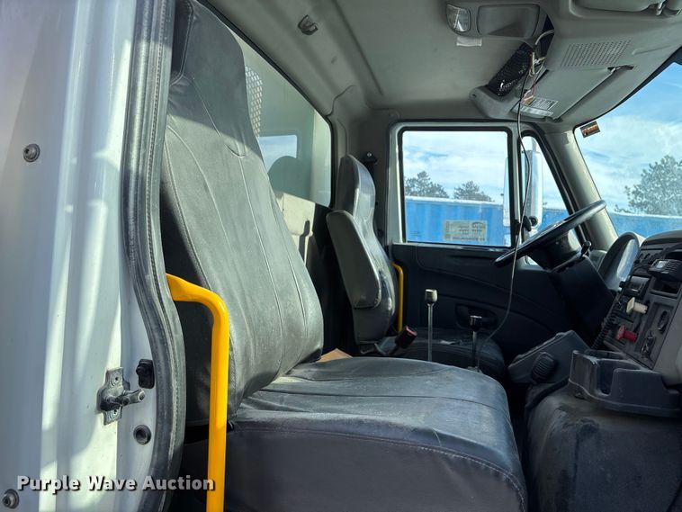 image for item EE4228 2014 International WorkStar 7600 dump truck