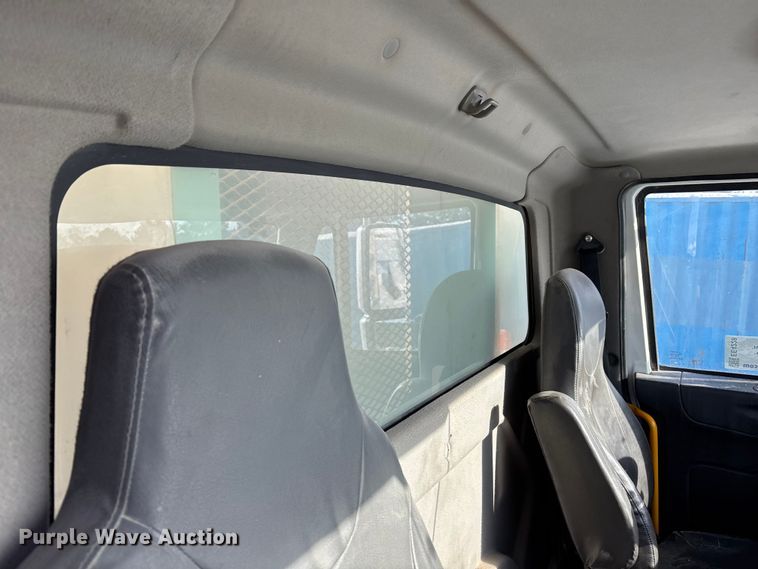 image for item EE4228 2014 International WorkStar 7600 dump truck