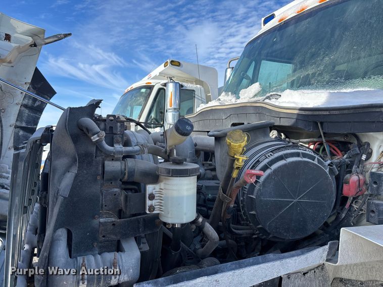 image for item EE4228 2014 International WorkStar 7600 dump truck