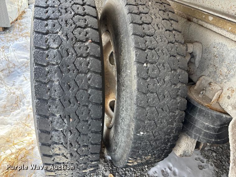 image for item EE4228 2014 International WorkStar 7600 dump truck