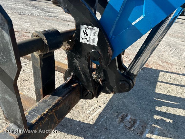 image for item EE4455 2014 Genie GTH-1056 telehandler