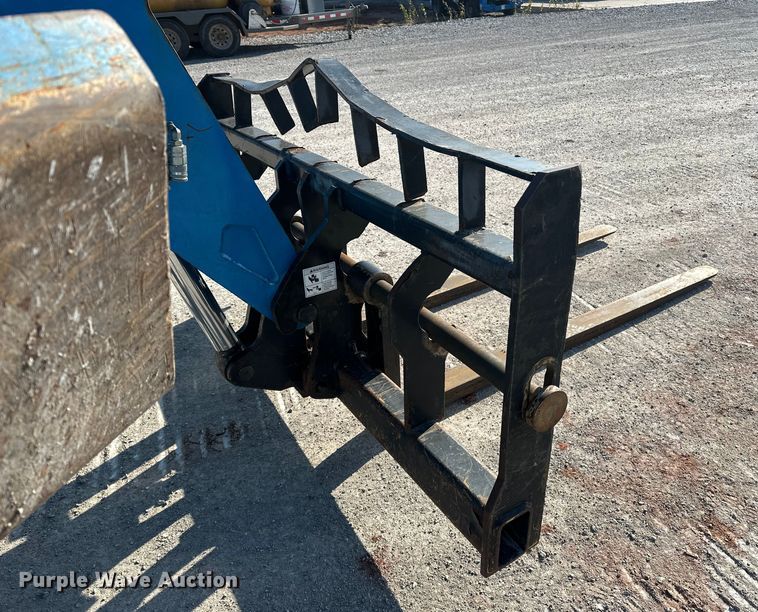 image for item EE4455 2014 Genie GTH-1056 telehandler