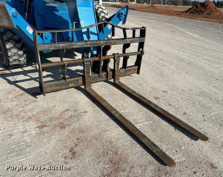 image for item EE4455 2014 Genie GTH-1056 telehandler