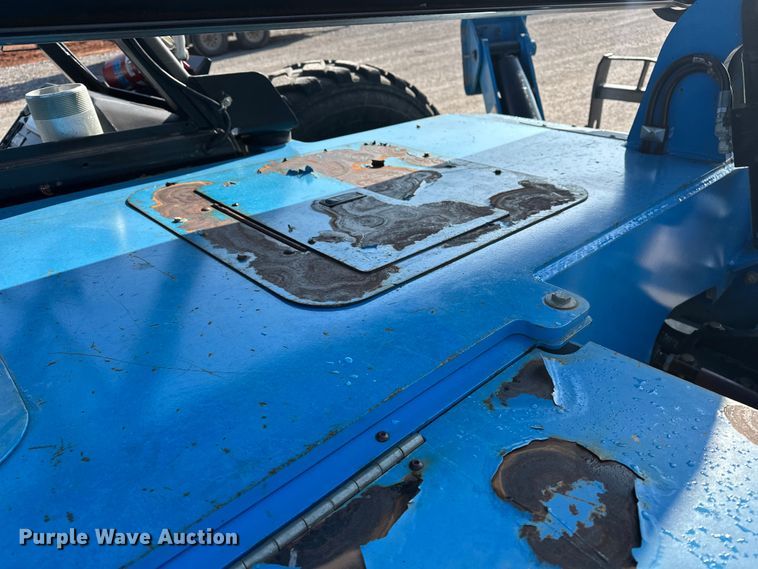 image for item EE4455 2014 Genie GTH-1056 telehandler