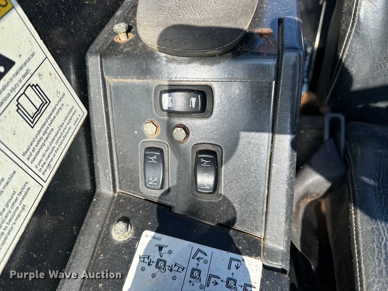 image for item EE4455 2014 Genie GTH-1056 telehandler