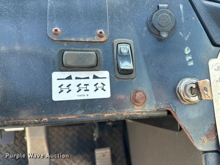 image for item EE4455 2014 Genie GTH-1056 telehandler