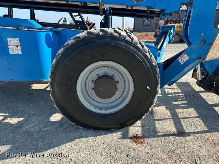 image for item EE4455 2014 Genie GTH-1056 telehandler