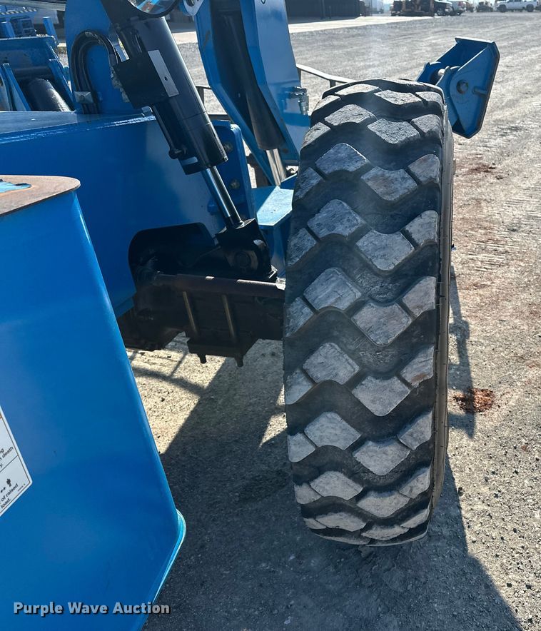 image for item EE4455 2014 Genie GTH-1056 telehandler