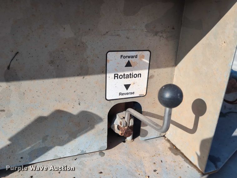 image for item EE4457 2020 Larson Cable Trailers reel trailer