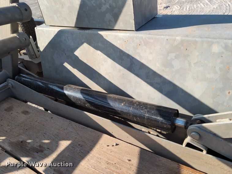 image for item EE4457 2020 Larson Cable Trailers reel trailer