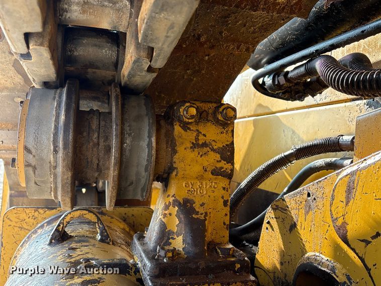 image for item EE4460 2013 Caterpillar D6N XL dozer