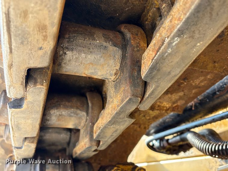 image for item EE4460 2013 Caterpillar D6N XL dozer