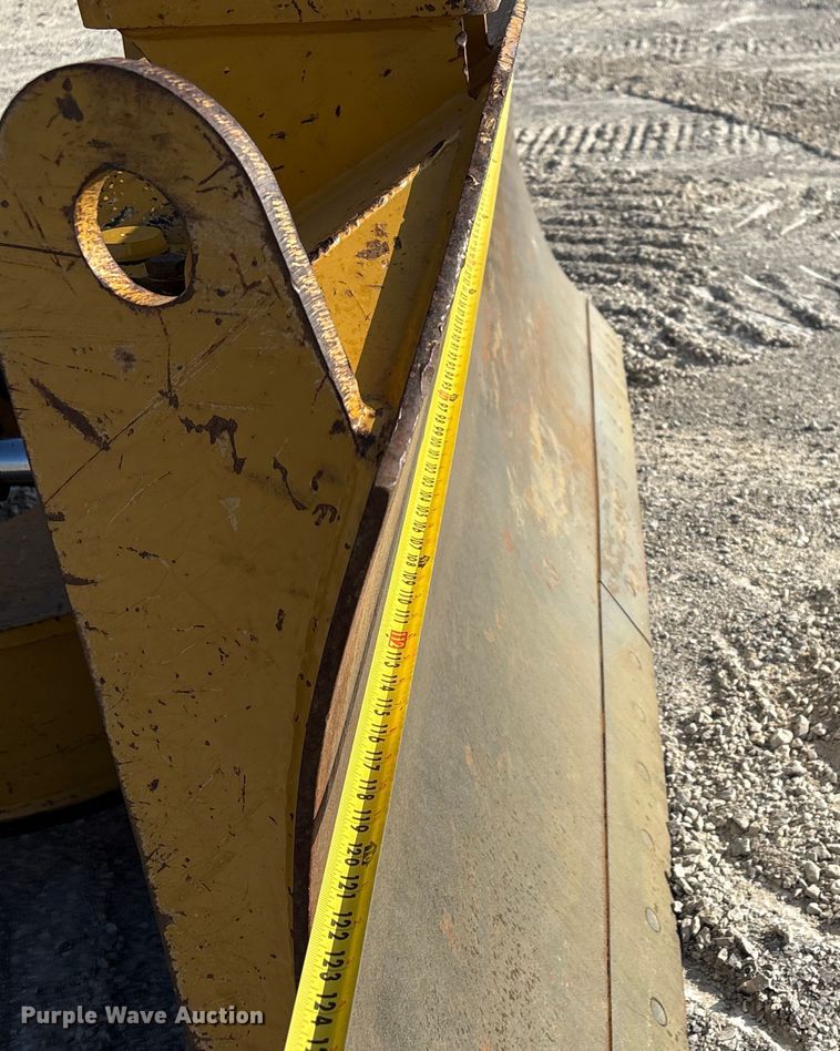 image for item EE4460 2013 Caterpillar D6N XL dozer