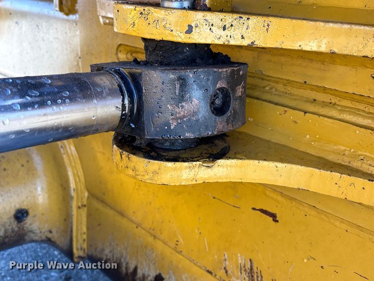 image for item EE4460 2013 Caterpillar D6N XL dozer