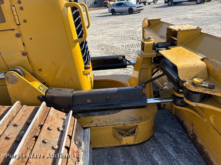 image for item EE4460 2013 Caterpillar D6N XL dozer
