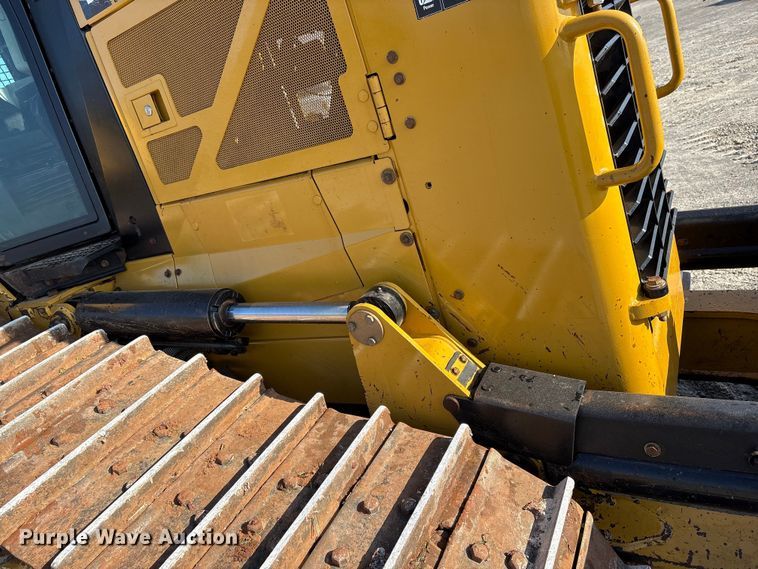 image for item EE4460 2013 Caterpillar D6N XL dozer