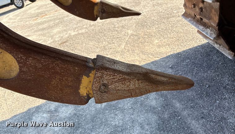 image for item EE4460 2013 Caterpillar D6N XL dozer