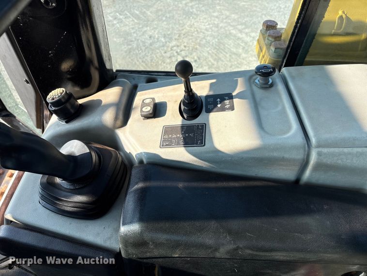 image for item EE4460 2013 Caterpillar D6N XL dozer