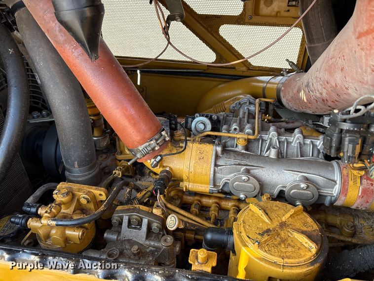 image for item EE4460 2013 Caterpillar D6N XL dozer