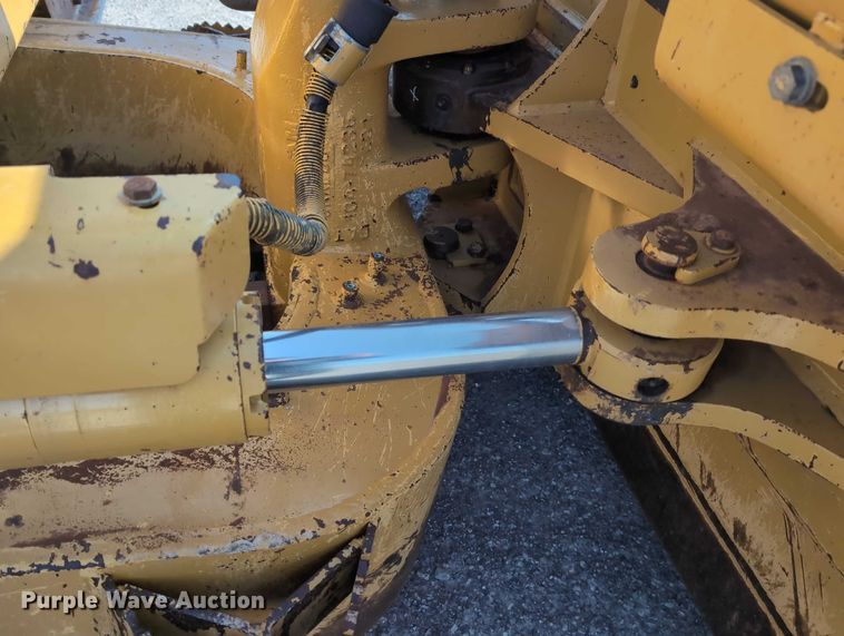 image for item EE4461 2011 Caterpillar D6N XL dozer