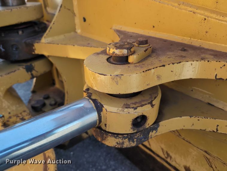 image for item EE4461 2011 Caterpillar D6N XL dozer