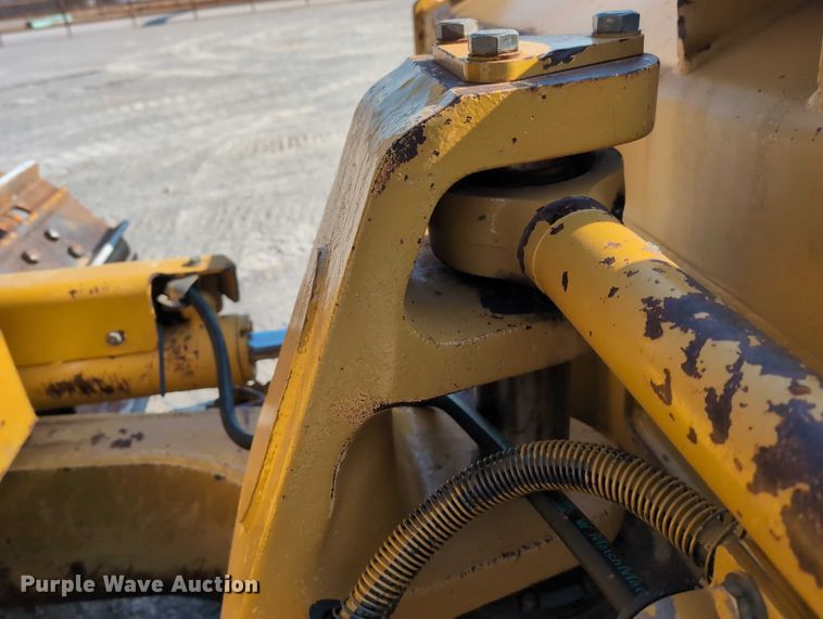 image for item EE4461 2011 Caterpillar D6N XL dozer