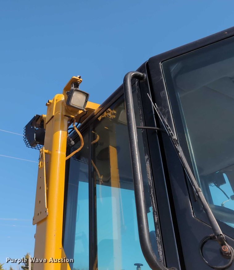 image for item EE4461 2011 Caterpillar D6N XL dozer