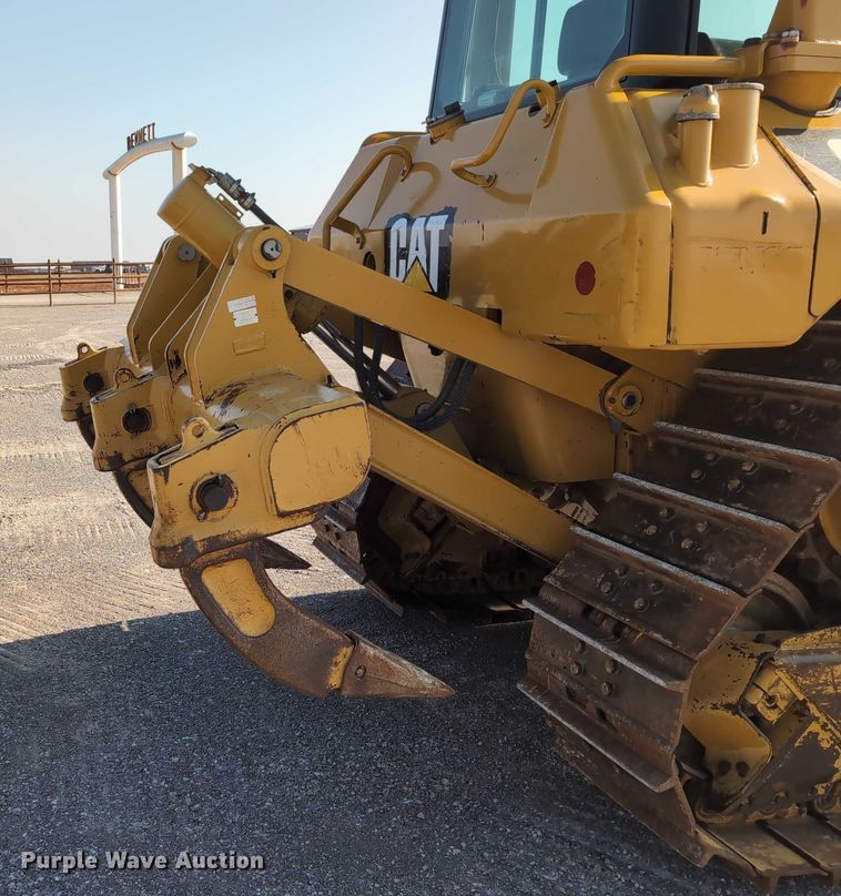 image for item EE4461 2011 Caterpillar D6N XL dozer