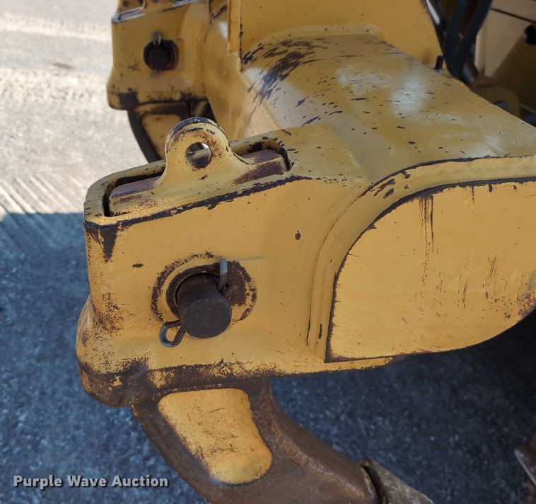 image for item EE4461 2011 Caterpillar D6N XL dozer