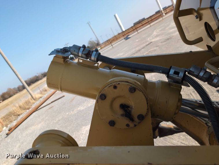 image for item EE4461 2011 Caterpillar D6N XL dozer