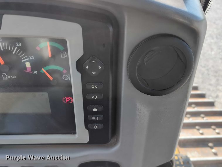 image for item EE4461 2011 Caterpillar D6N XL dozer