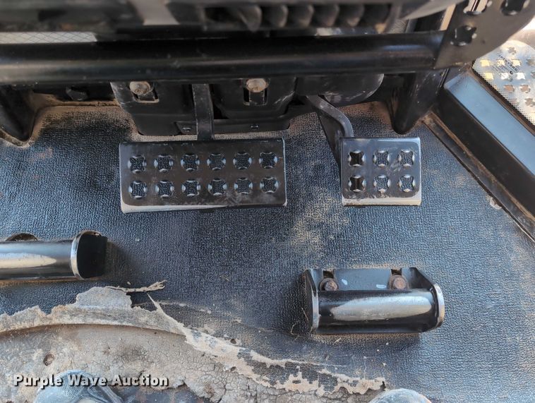 image for item EE4461 2011 Caterpillar D6N XL dozer