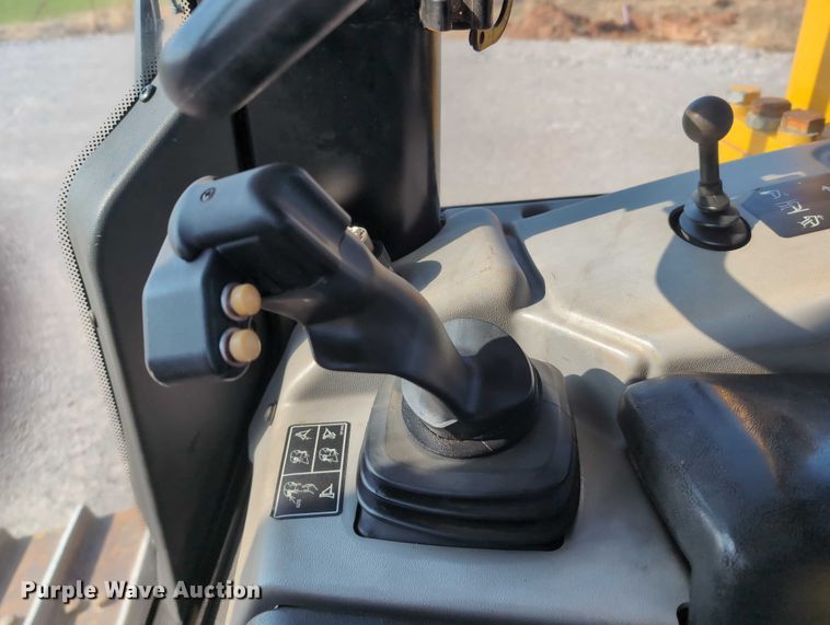 image for item EE4461 2011 Caterpillar D6N XL dozer