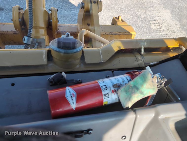 image for item EE4461 2011 Caterpillar D6N XL dozer