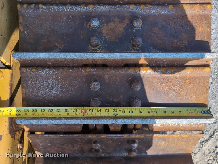 image for item EE4461 2011 Caterpillar D6N XL dozer