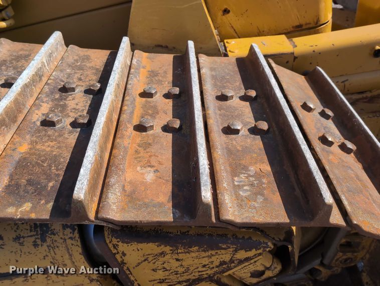 image for item EE4461 2011 Caterpillar D6N XL dozer