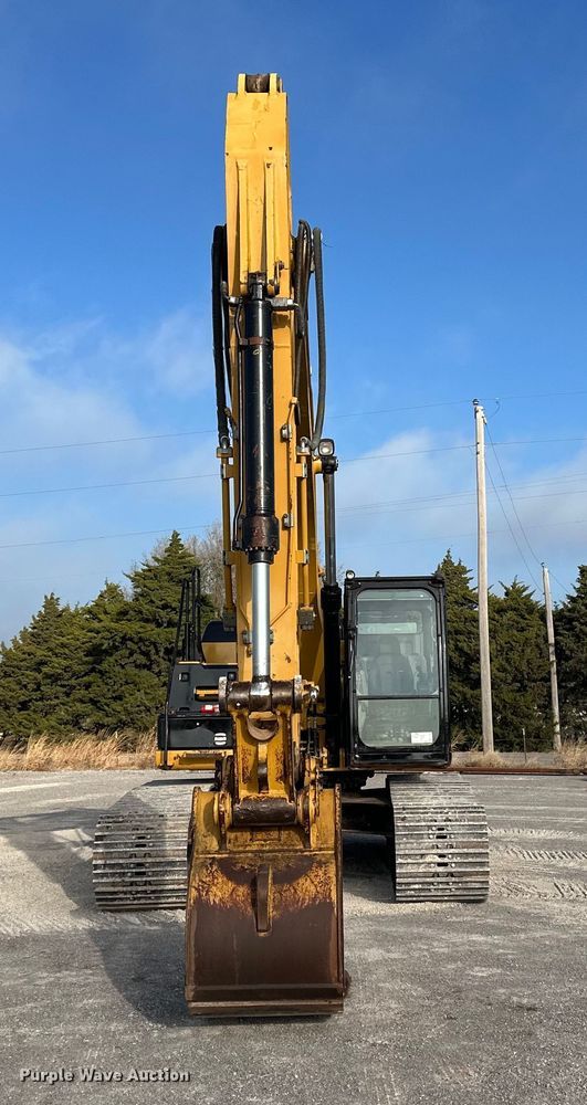 EXCAVADORA 2013 CATERPILLAR 329EL