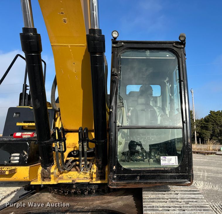 image for item EE4463 2013 Caterpillar 329EL excavator