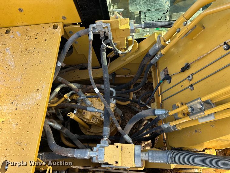 image for item EE4463 2013 Caterpillar 329EL excavator