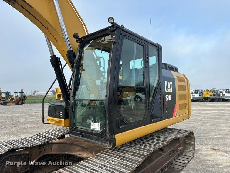 image for item EE4465 2014 Caterpillar 320EL excavator