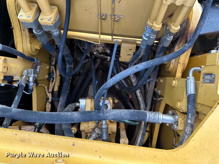 image for item EE4465 2014 Caterpillar 320EL excavator