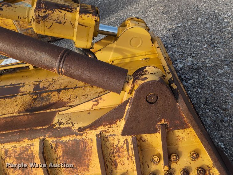 image for item EE4469 Caterpillar D8-A dual tilt dozer blade